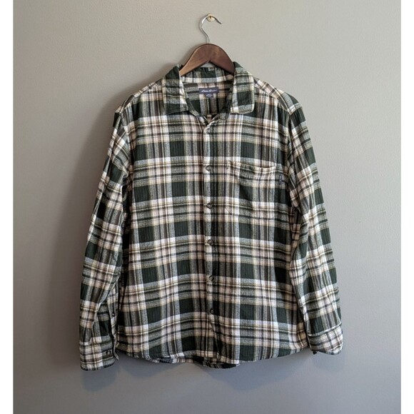 Eddie Bauer Size Large Plaid Shirt Mens Button Up Green White Classic Style LS L - Picture 1 of 5